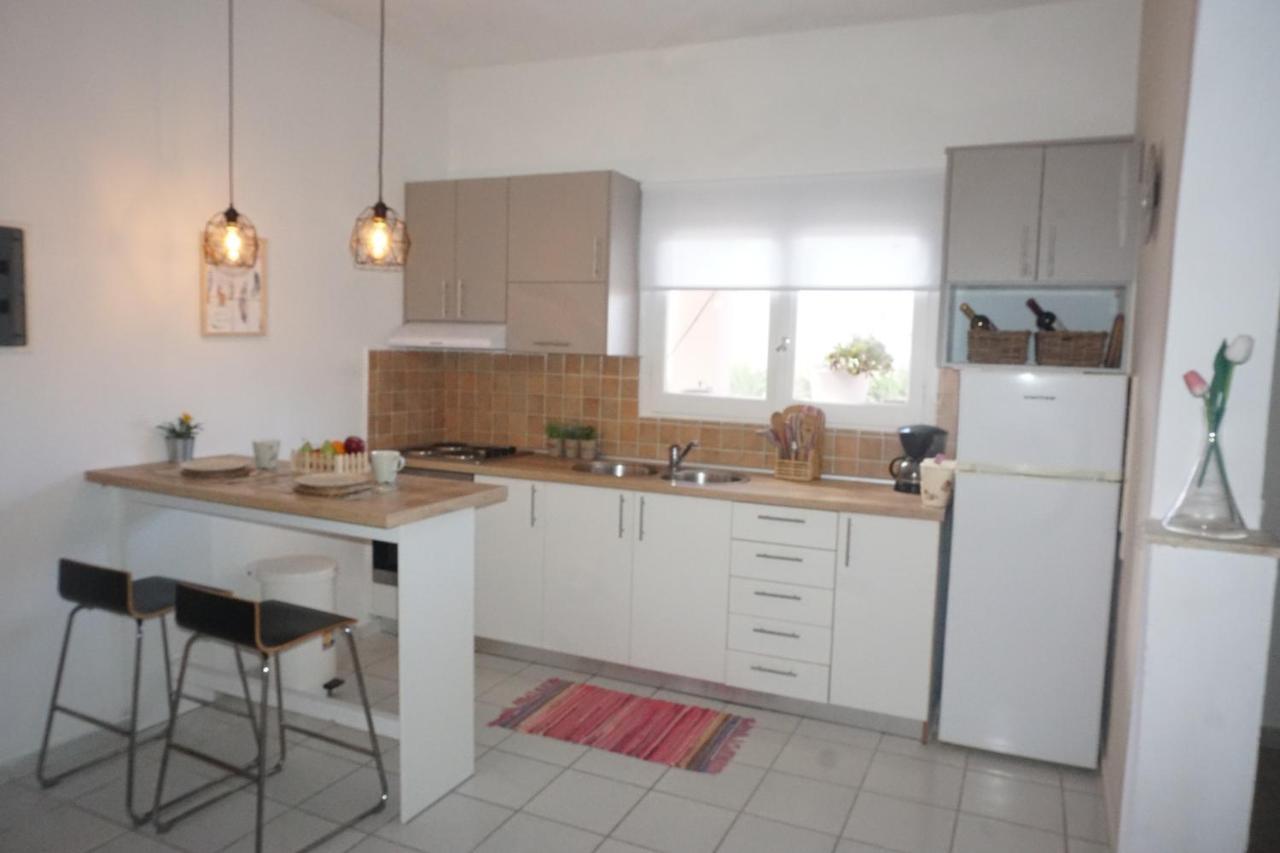 Acharavi Afrodite Apartments 外观 照片