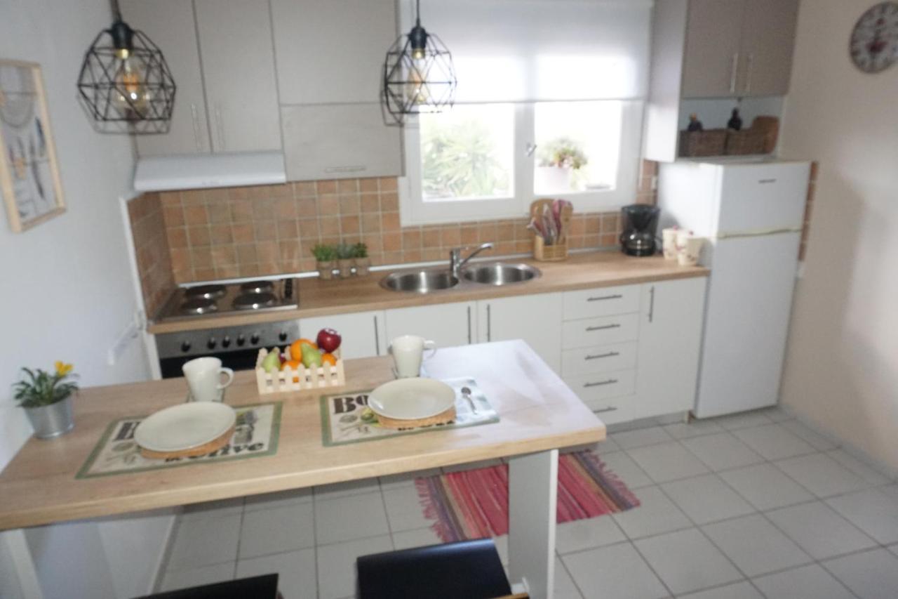 Acharavi Afrodite Apartments 外观 照片