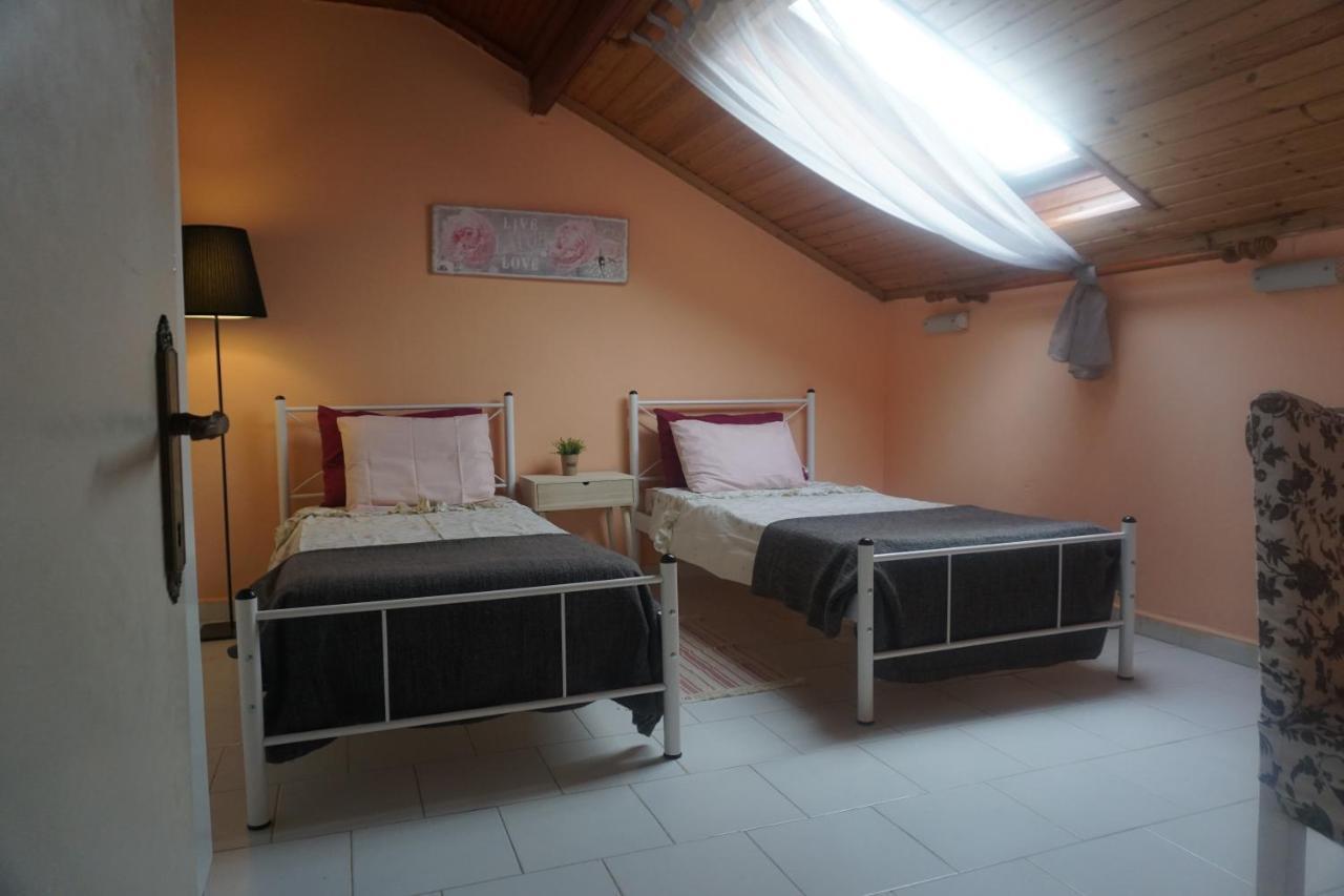 Acharavi Afrodite Apartments 外观 照片