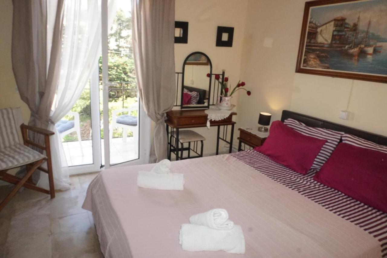 Acharavi Afrodite Apartments 外观 照片